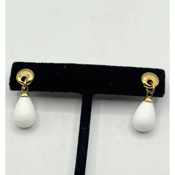 Vintage white bead dangle drop earrings - Picture 2 of 6